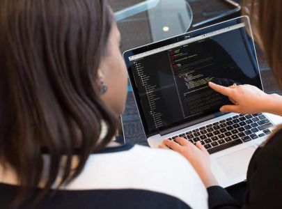 白鯨外貿(mào)網(wǎng)站建設(shè)為您分享：小程序開發(fā)需要多少錢？