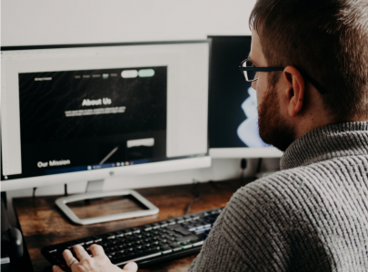 白鯨外貿(mào)網(wǎng)站建設(shè)為您分享：如果想要自己開(kāi)發(fā)套軟件，需要了解哪些？